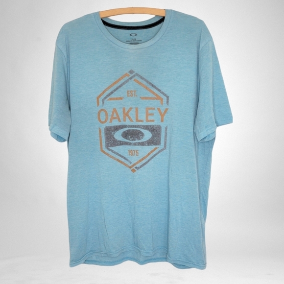 Oakley Other - Oakley Buckle Regular Fit T-Shirt XL